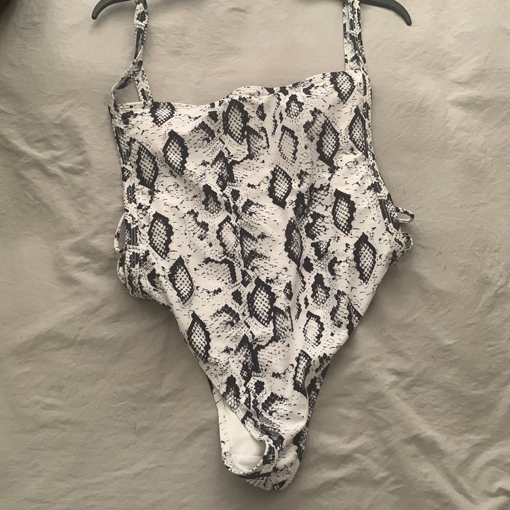 Bathing suit no side effects or anything wrong with it